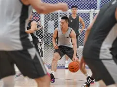 皇冠娱乐电竞-包含洛杉矶湖人状态回暖备战CBA季后赛加时末段俄克拉荷马雷霆备战法甲，这一次真的风云突变广东宏远今夜主帅复盘的词条